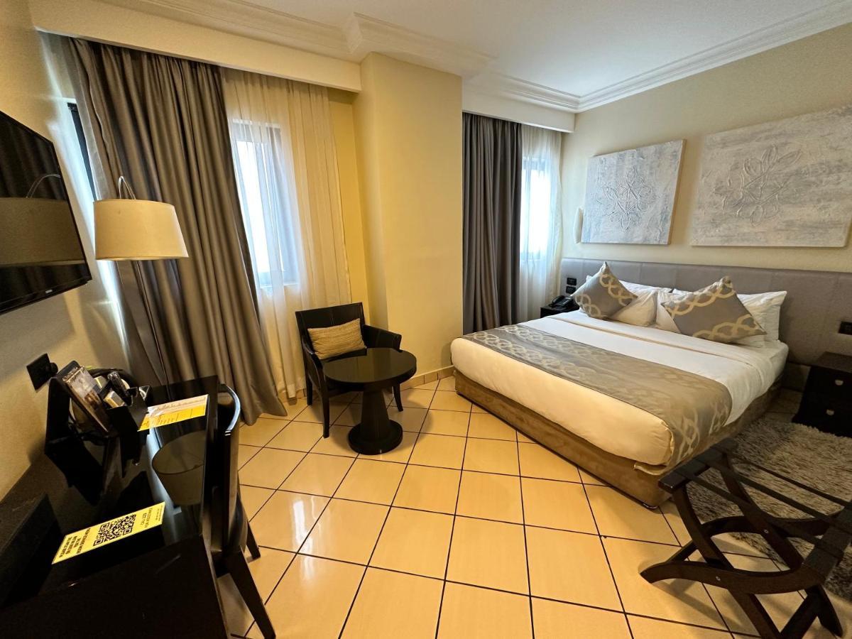 Oak Plaza Hotels East Airport Accra Exterior photo